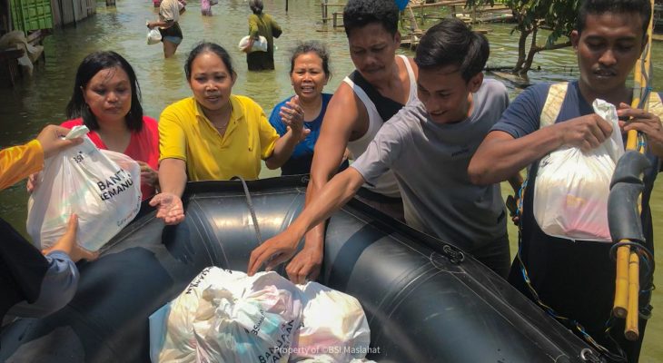 BSI Maslahat Kembali Salurkan Bantuan Kemanusiaan Banjir Demak dan Kudus