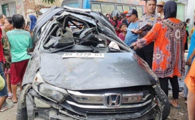 Tewasnya Empat Penumpang Minibus Ditabrak Kereta Api, Seperti Ini Penjelasan KAI