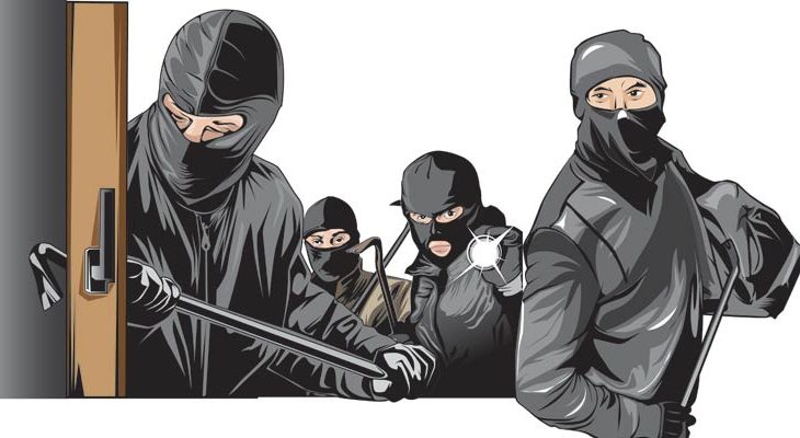 Kawanan Maling Santroni Rumah Wartawan Media 24 Jam di Jalan Berigjend Katamso