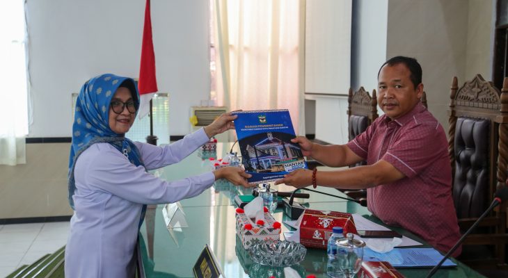 dr Susanti Dewayani SpA Sampaikan Nota Jawaban atas Pemandangan Umum Fraksi DPRD Kota Pematangsiantar