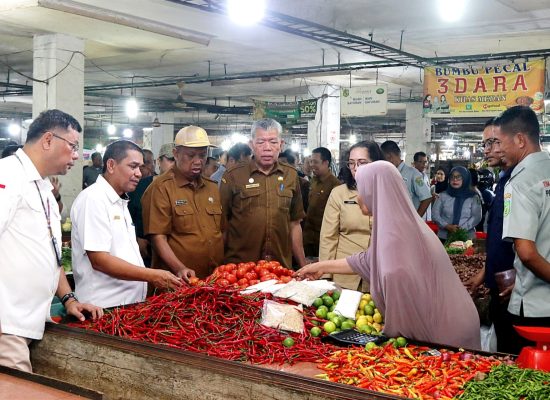 Tinjau Pasar Petisah, Satgas Pangan Sumut Monitoring Harga Kebutuhan Pokok Jelang Idulfitri