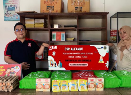 Alfamidi Salurkan CSR Paket Nutrisi tahap ke-4 Bersama Nestle di Tapanuli Tengah