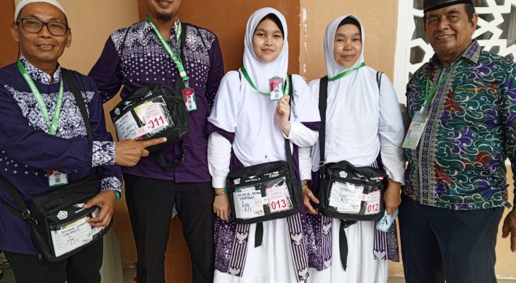 Salwa Ar Royyan Jamaah Calon Haji Termuda dari Medan Seorang Hafizah 17 Juz