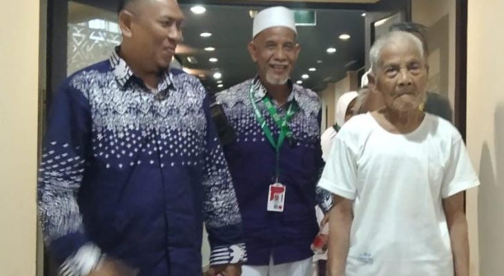 Calon Haji Tertua Asal Labura Ungkap Rahasia Hidup Sehat dengan Sholat Berjamaah di Masjid
