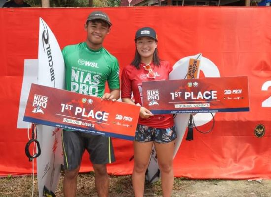 Kana Nakashio & Made Aryana Menangi Kejuaraan Nias Pro Junior 2024