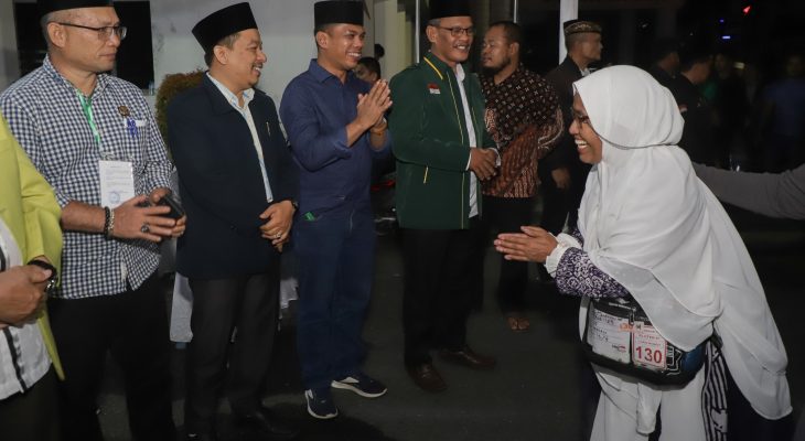 dr Susanti Diwakili Sekda Junaedi Sitanggang Sambut Kepulangan Jamaah Haji/Hajjah Pematangsiantar