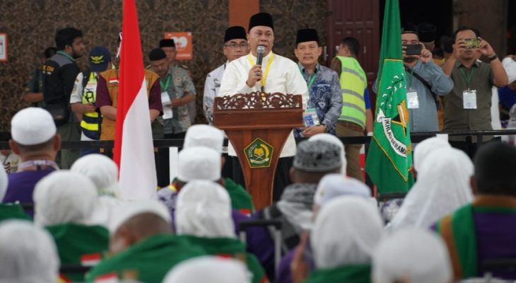 Alhamdulillah, Kloter 1 Debarkasi Medan Tiba di Tanah Air, Disambut Hujan dan Kumandang Azan