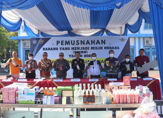 Bea Cukai Kualanamu Musnahkan Hasil Tegahan Senilai 88 Juta Rupiah