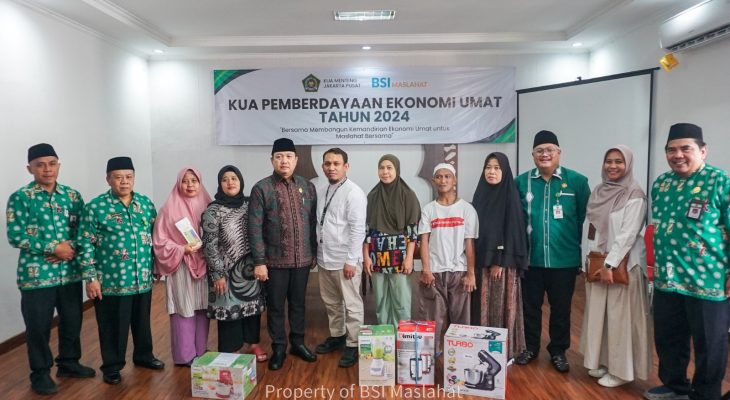 BSI Maslahat Serahkan Bantuan Peralatan Usaha kepada 20 UMKM Kecamatan Menteng Jakarta