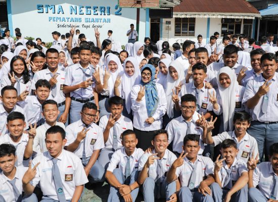dr Susanti Ajak Siswa-siswi SMAN 2 Pematangsiantar Tanggap saat Kebakaran