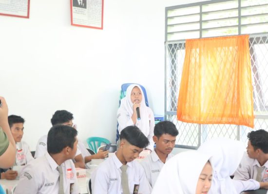 PLN UP3 Binjai Bangun Kesadaran Siswa di SMA 1 Gebang Pentingnya K3L dan Produk PLN