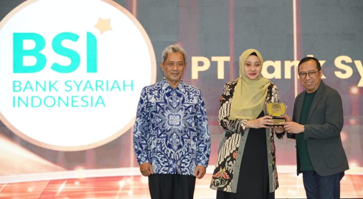 Konsisten Dukung Bisnis Berkelanjutan Dengan Portofolio Rp59,2 Triliun, BSI Raih Dua Penghargaan