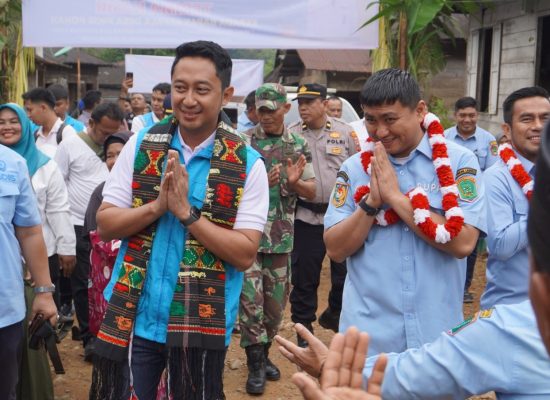 PLN UP3 Rantauprapat Beri Penghargaan kepada Pemkab Labura sebagai Role Model Tertib Pembayaran Listrik