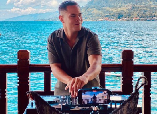 DJ Ilianos, Promosi Destinasi Pariwisata Indonesia Dengan “Disc Jockey”