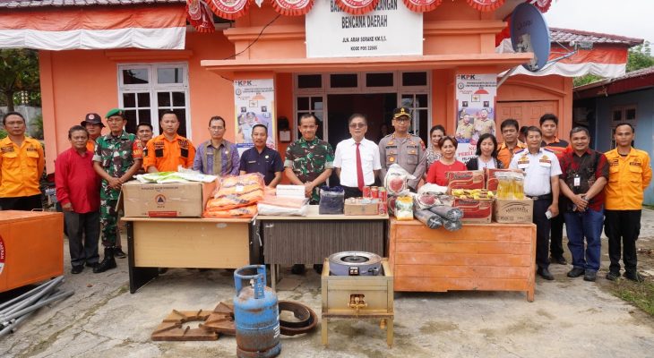 Bupati Hilarius Duha Pantau Persiapan Pengiriman Bantuan Logistik BPBD PROVSU Ke Kepulauan Batu