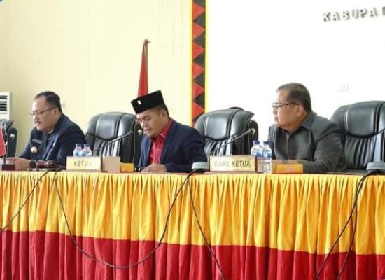 Pemkab Nisel Hadiri Rapat Paripurna DPRD Nias Selatan