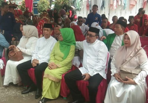 Pasangan Eka Hadi Sucipto dan Darwin Marpaung Datangi kantor KPU Kota Tanjungbalai