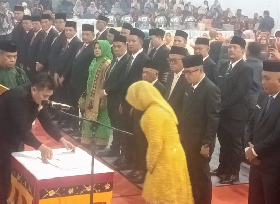 40 anggota  DPRD Periode 2024 – 2029 Madina  Sah dilantik