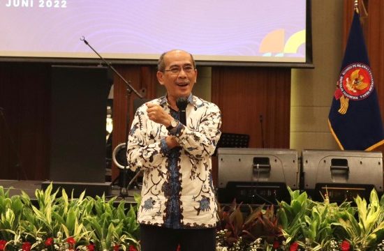 Pendiri KPPU, Faisal Basri Meninggal Dunia