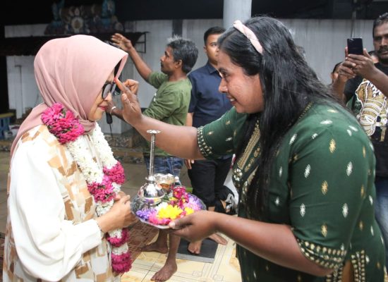 Umat Hindu Apresiasi dr Susanti Hadiri Ganesh Chaturthi di Arulmigu Shri Dhurga Devi Alayam