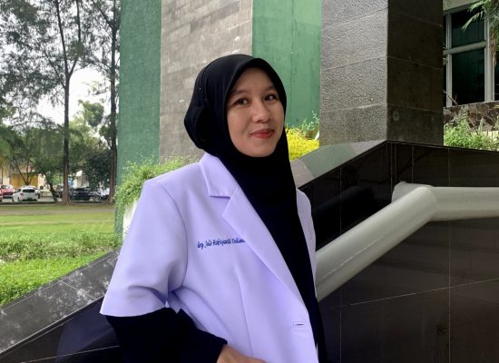 Terancam Gagal, Beasiswa DD Waspada Bantu Antarkan Juli Jadi Dokter Gigi Muda