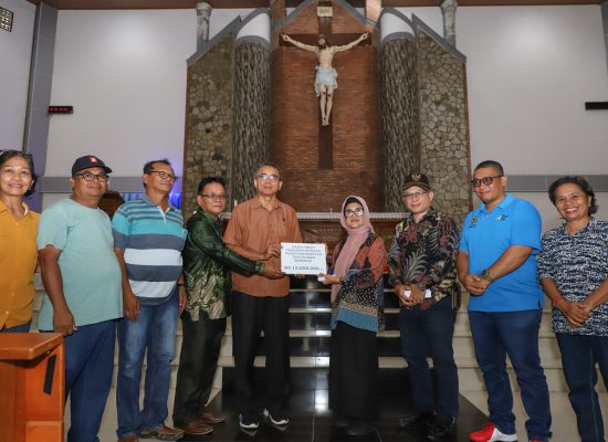 Kunjungi Sejumlah Rumah Ibadah, dr Susanti Pastikan Pemko Pematangsiantar Selalu Peduli Seluruh Lapisan Masyarakat