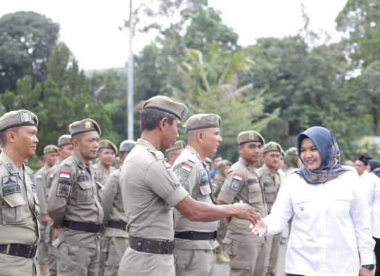 Apel Gabungan Pemkab Madina, Ini Pesan Atika