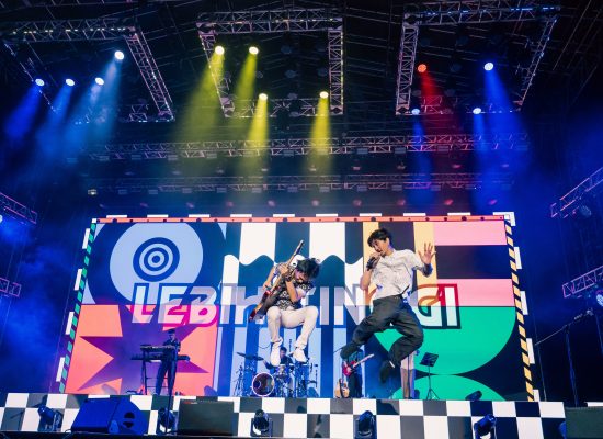 Sheila On 7 Puaskan Dahaga 20 Ribu Sheilagank di Landasan Udara Soewondo Medan