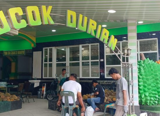 Ucok Durian : Beda Dengan Orang Medan, Tamu PON XXI Suka Durian Rasa Manis