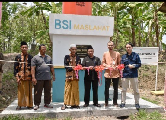 BSI Maslahat Dan BSI Resmikan Wakaf Sumur Di Dusun Senggot Desa Jambon Kabupaten Grobogan