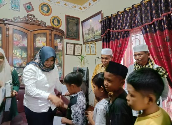 Santuni Anak Yatim,  Atika: Ini Upaya Berbagi Kebahagiaan