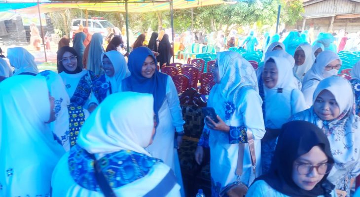 Hadiri Pengajian, Ini Pesan Atika Azmi