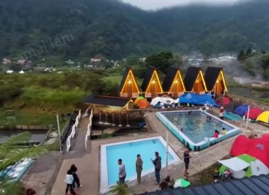 “MITRA SIBAYAK” Pemandian Air Panas yang Terletak di Kabupaten Karo