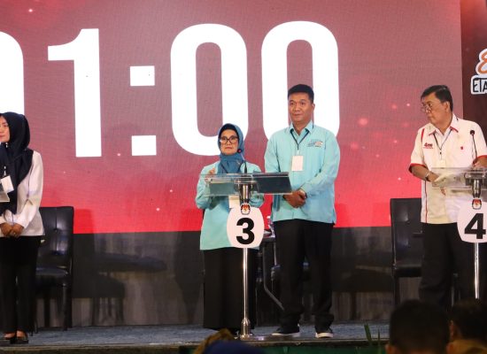 Paslon Nomor Urut 3 dr Susanti-Ronald Berhasil Menguasai Materi Debat yang Diselenggarakan oleh KPU Pematangsiantar