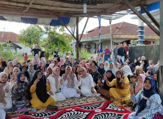 Kian Merah, Pakai Kaum Ibu di Panyabungan II Sepakat Pilih SAHATA