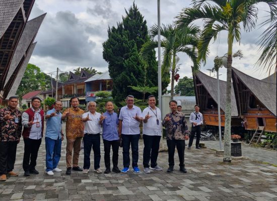 Bank Mandiri Dorong Pelestarian Budaya dan Digitalisasi UMKM di Huta Siallagan