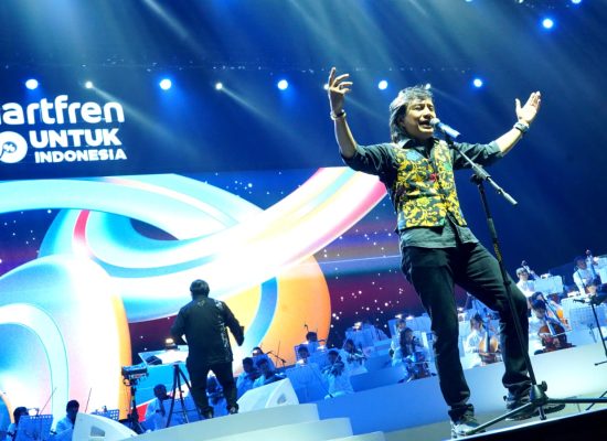 Smartfren Rayakan Budaya dan Karya Anak Bangsa dengan Pagelaran Musik Malam 100 Cinta