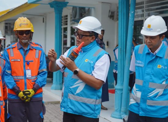 Pastikan Kesiapan Personil Jelang Nataru, GM PLN UID Sumut Kunjungi UP3 Lubuk Pakam