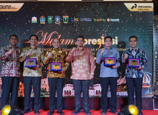 Pertamina Patra Niaga Sumbagut Raih Penghargaan WAPU PBBKB Terbesar di 5 Provinsi