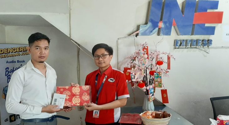 Rayakan Imlek 2025 dengan Semangat Melesat Sat Set, JNE siap Antar Kebahagiaan