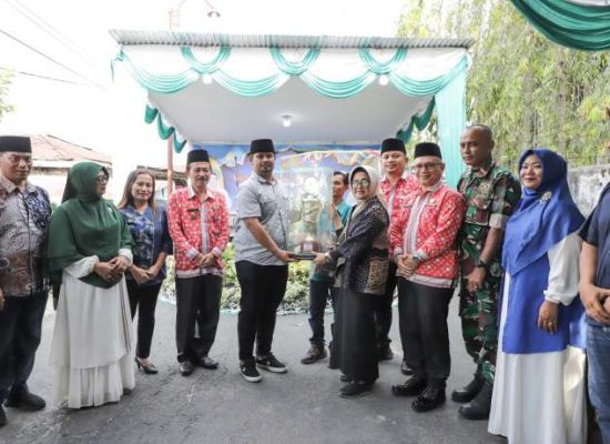 dr Susanti Tutup MTQN ke-57 Kecamatan Siantar Timur: Kelurahan Asuhan Juara Umum