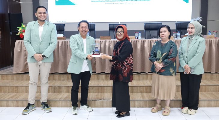 Wali Kota dr Susanti Hadiri Seminar Pemanfaatan Bahan Alam sebagai Bahan Obat dan Kosmetik