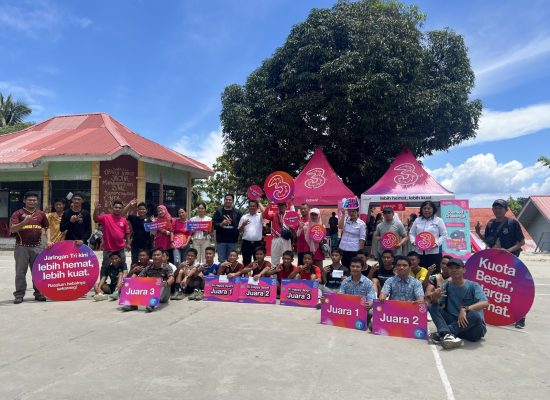 Tri Sumatra Hadirkan Pembelajaran Digital dan Sportivitas di Nias Selatan