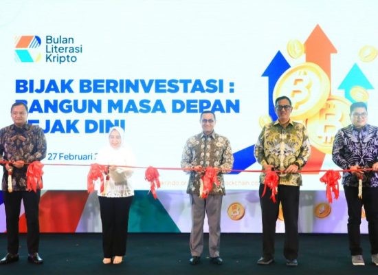 OJK Dorong Penguatan Literasi Masyarakat Mengenai Aset Kripto