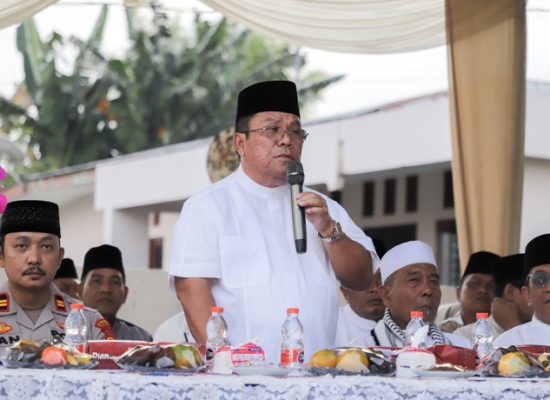 Hadiri Buka Puasa Bersama di Masjid Istiqomah: Wesly Ajak Masyarakat Hidup Rukun dan Damai