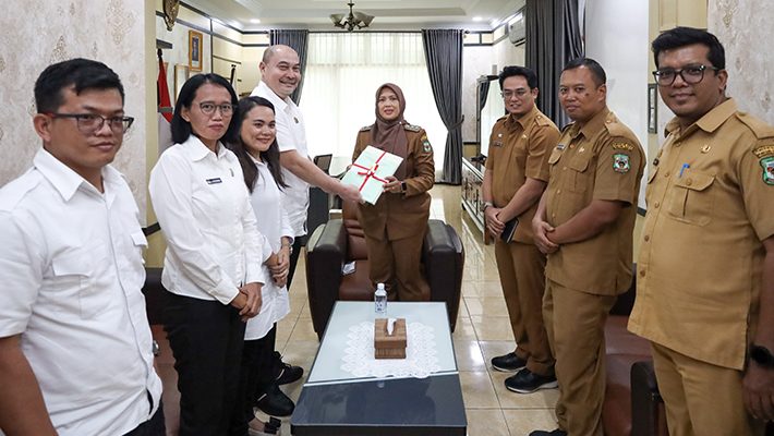 Wesly Diwakili Herlina Terima Audiensi Kepala Kantor Pertanahan Pematangsiantar