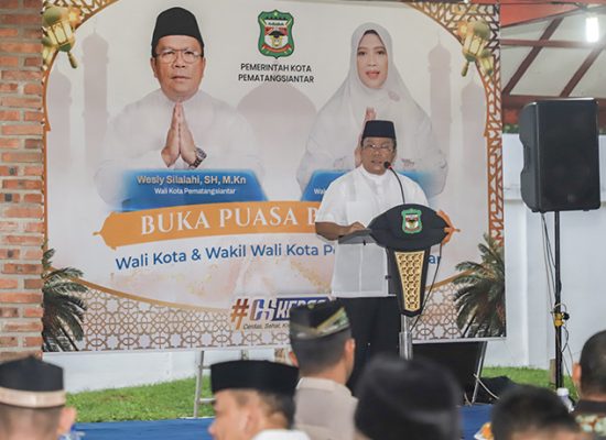Wesly-Herlina Buka Puasa Bersama DPRD dan Forkopimda