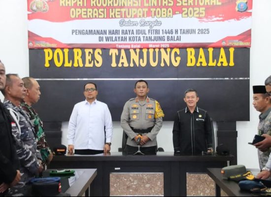 Wakil Wali Kota Tanjungbalai Ikuti Apel Gelar Pasukan Ketupat Toba 2025 di Mapolres Tanjungbalai