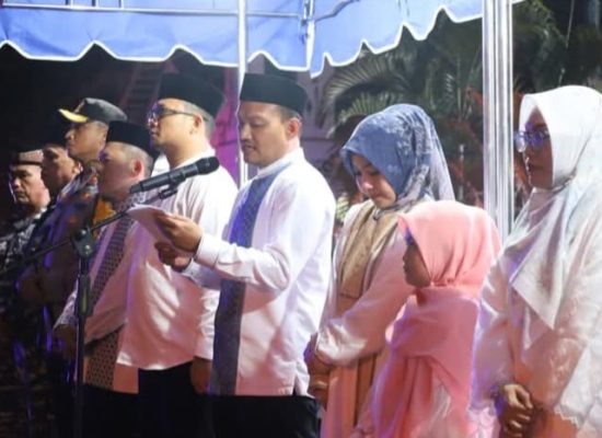 Wali Kota dan Wakil Wali Kota Tanjungbalai Melepas Ribuan Peserta Pawai Malam Takbiran