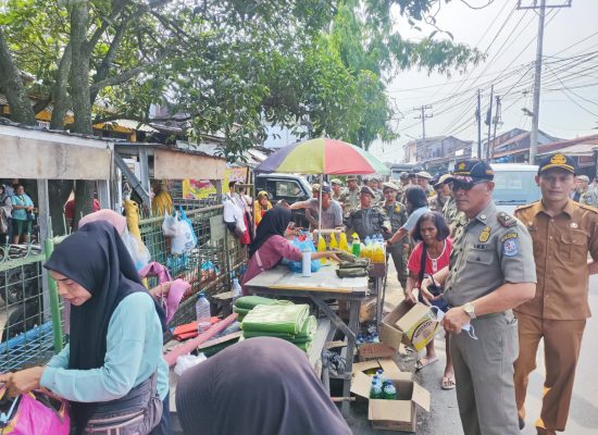 Satpol PP Deli Serdang Tertibkan Pedagang Kaki Lima (PKL) di sekitaran Kecamatan Batang Kuis